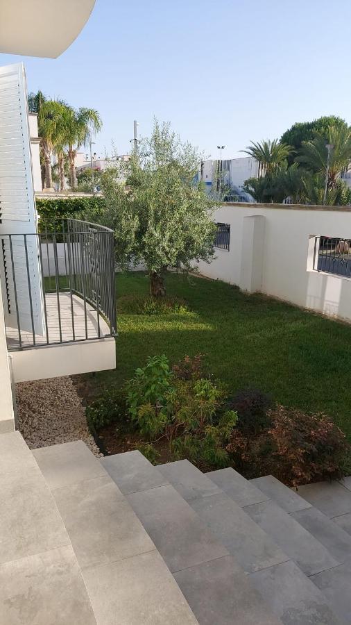 La Casa Di Francesca B&B Con Parcheggio Privato ポルト・チェザーレオ エクステリア 写真